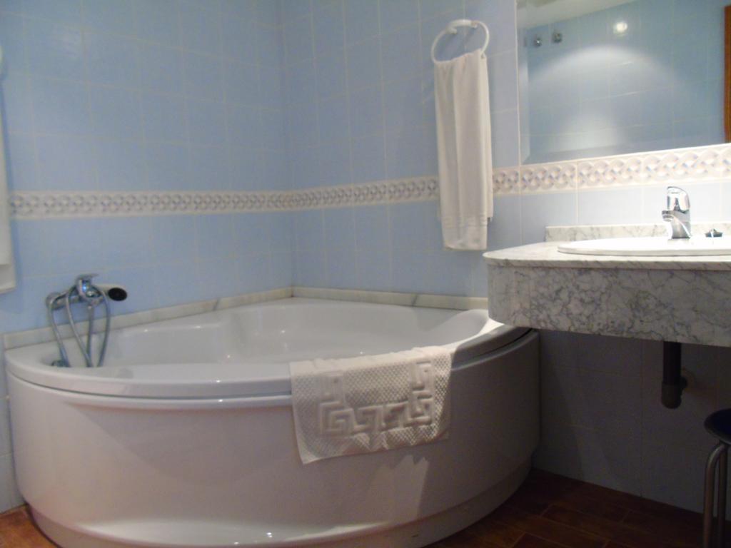 Apartamentos Turísticos Cumbres Verdes La Zubia  Ruang foto