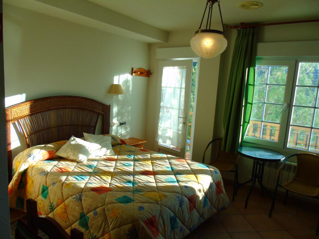 Apartamentos Turísticos Cumbres Verdes La Zubia  Ruang foto