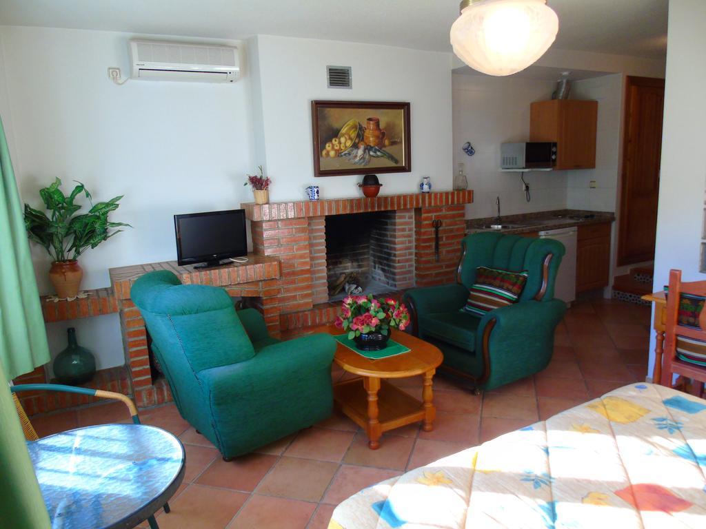 Apartamentos Turísticos Cumbres Verdes La Zubia  Ruang foto