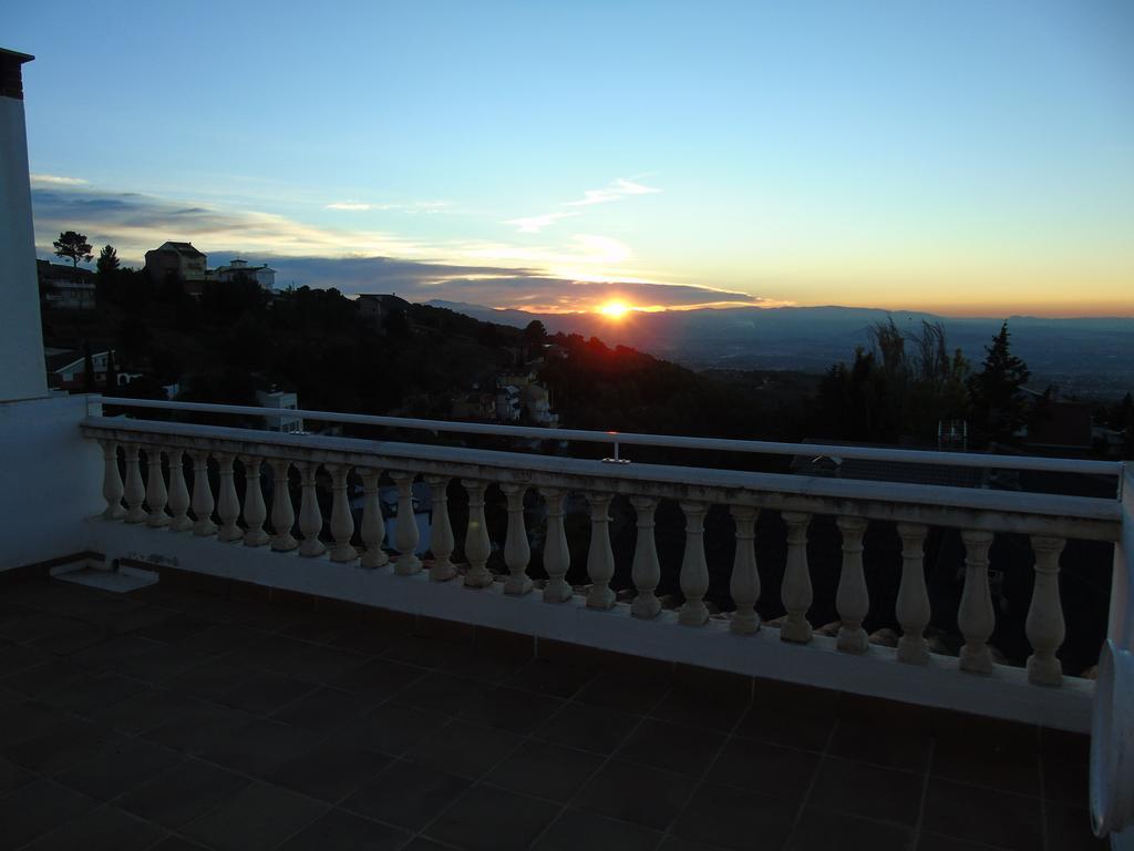 Apartamentos Turísticos Cumbres Verdes La Zubia  Ruang foto