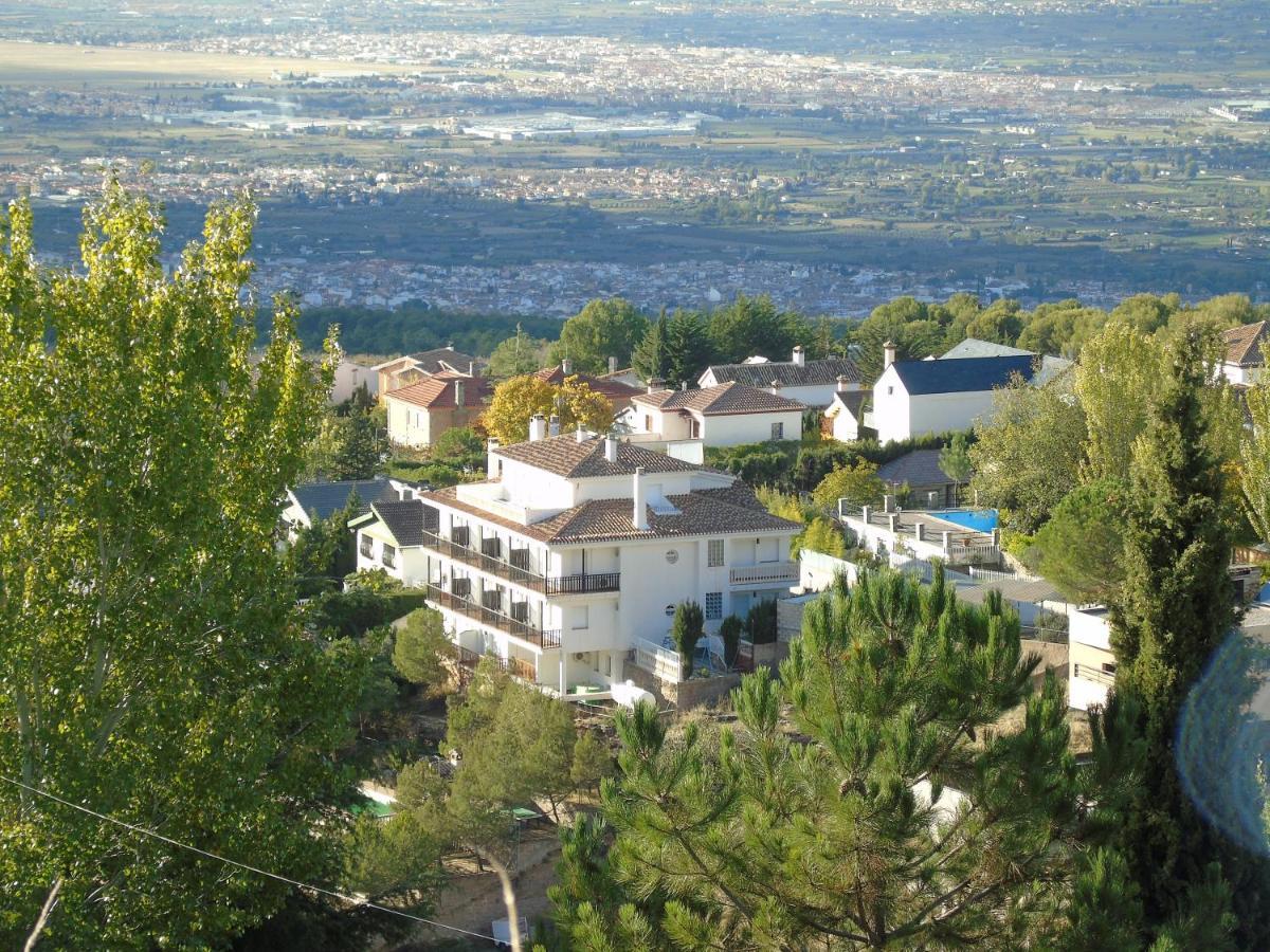 Apartamentos Turísticos Cumbres Verdes La Zubia  Bagian luar foto