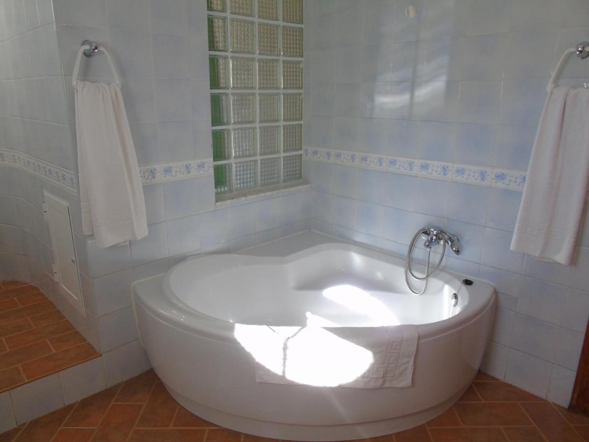 Apartamentos Turísticos Cumbres Verdes La Zubia  Bagian luar foto